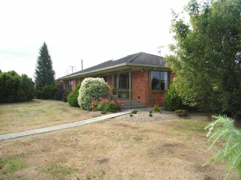 101 South Road, Penguin TAS 7316