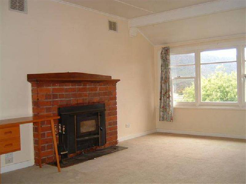 17 Giblin Street, Rosebery TAS 7470