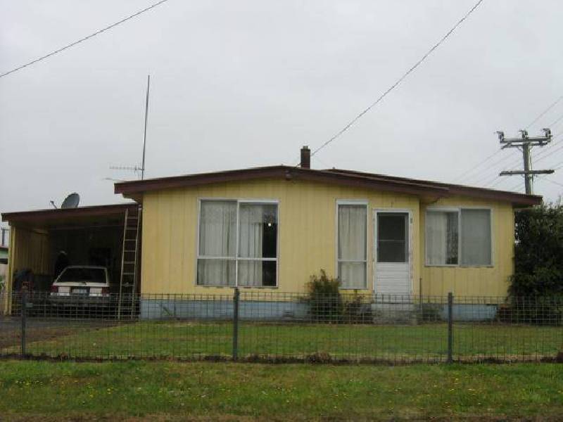 2 Austral Street, Zeehan TAS 7469