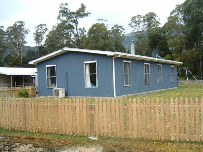 14 Chester Avenue, Rosebery TAS 7470