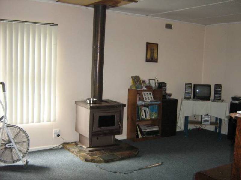 22 Gellibrand Street, Zeehan TAS 7469
