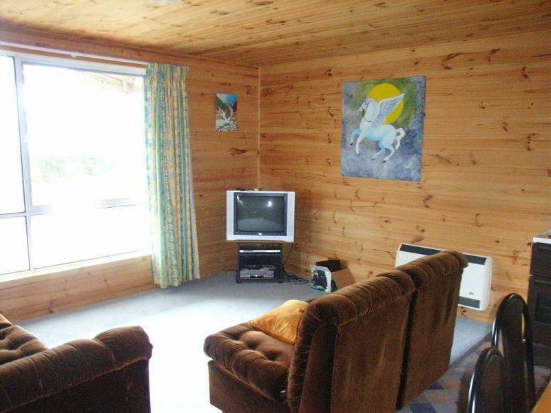 8 Irby Boulevard, Sisters Beach TAS 7321