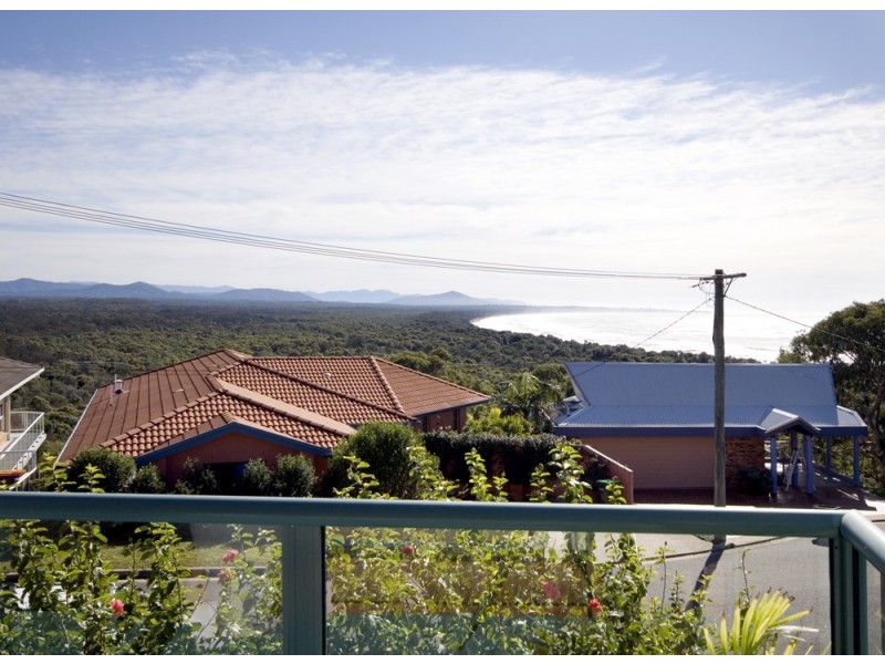 32 Vista Way, Scotts Head NSW 2447