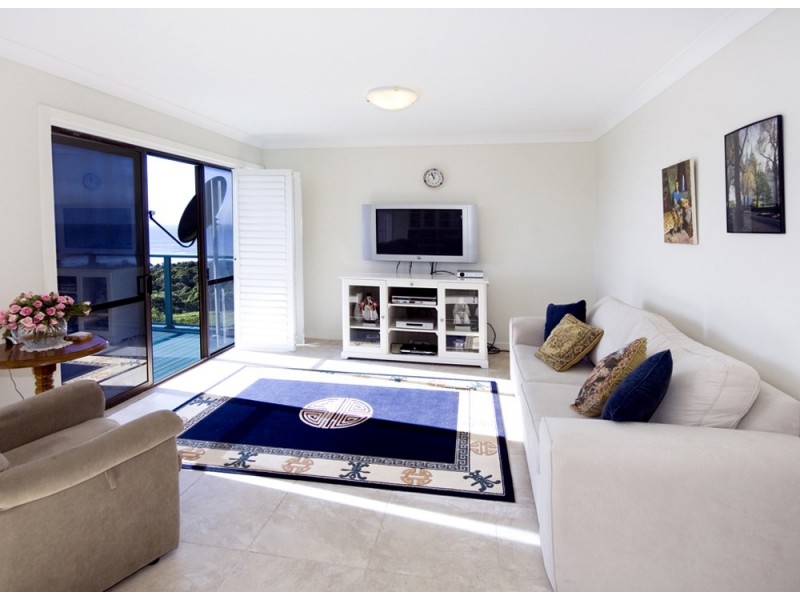 32 Vista Way, Scotts Head NSW 2447