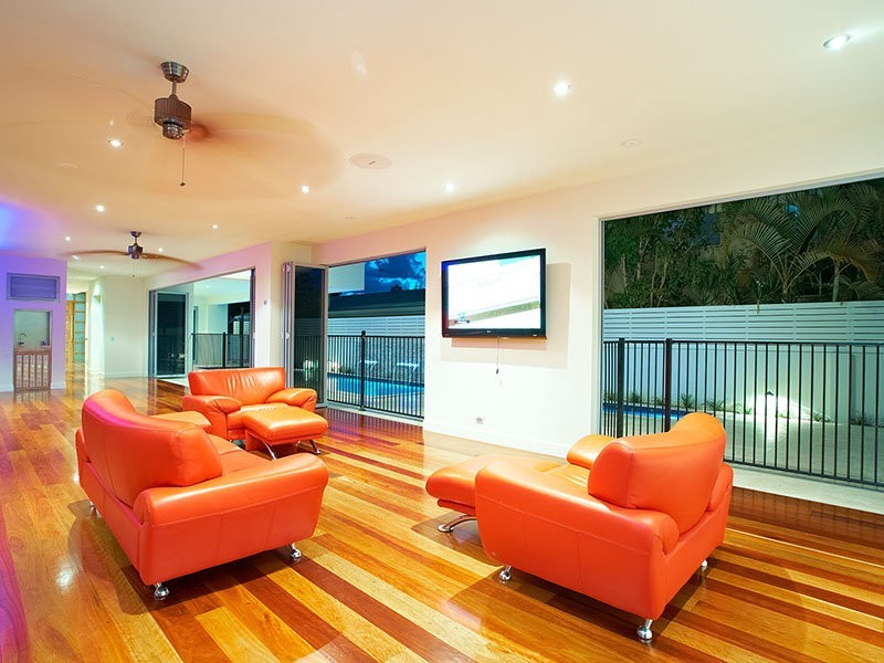 Main Beach QLD 4217