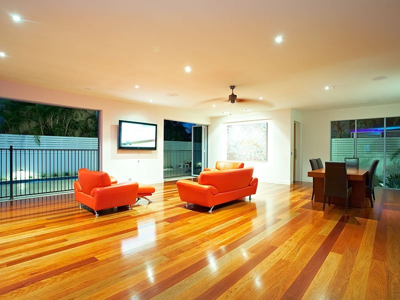 Main Beach QLD 4217