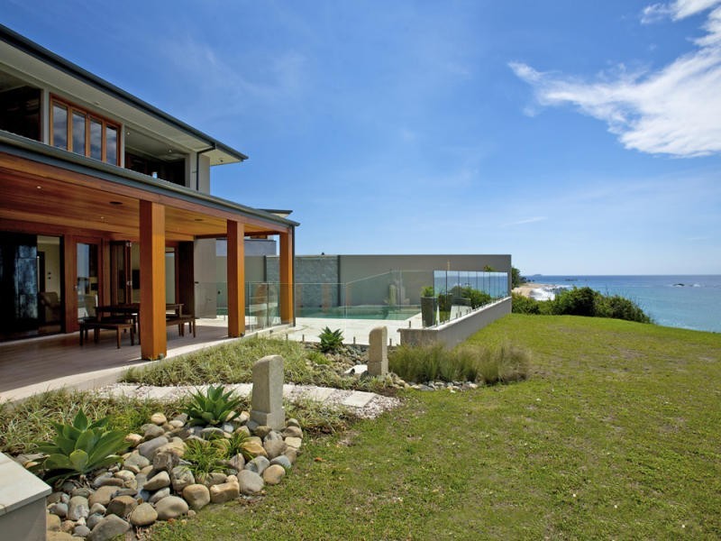 43 Shearwater Crescent, Sapphire Beach NSW 2450