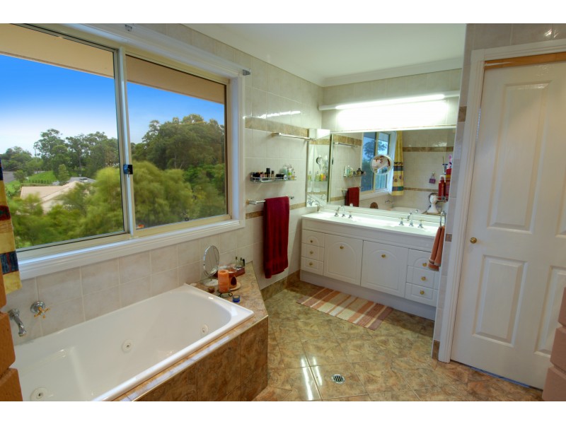 102 Ocean Vista Drive, Maroochy River QLD 4561