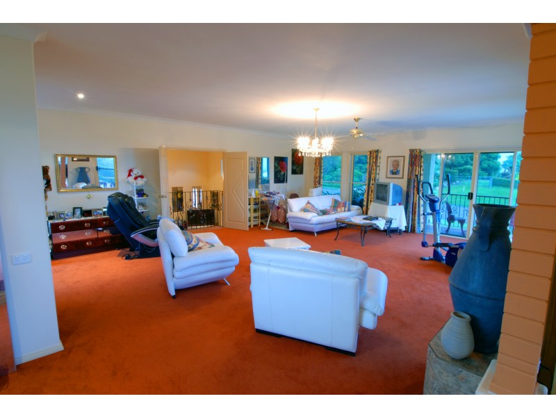 102 Ocean Vista Drive, Maroochy River QLD 4561