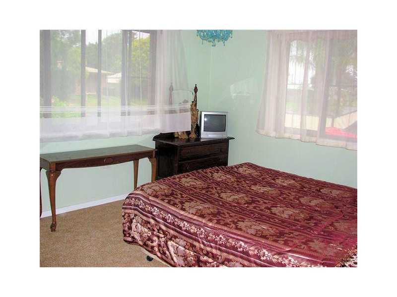 12 Jocelyn Parade, Granville QLD 4650