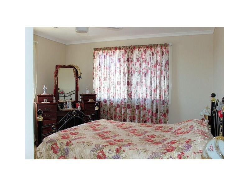 23 Hillcrest Avenue, Granville QLD 4650