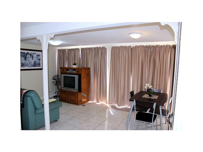 23 Hillcrest Avenue, Granville QLD 4650