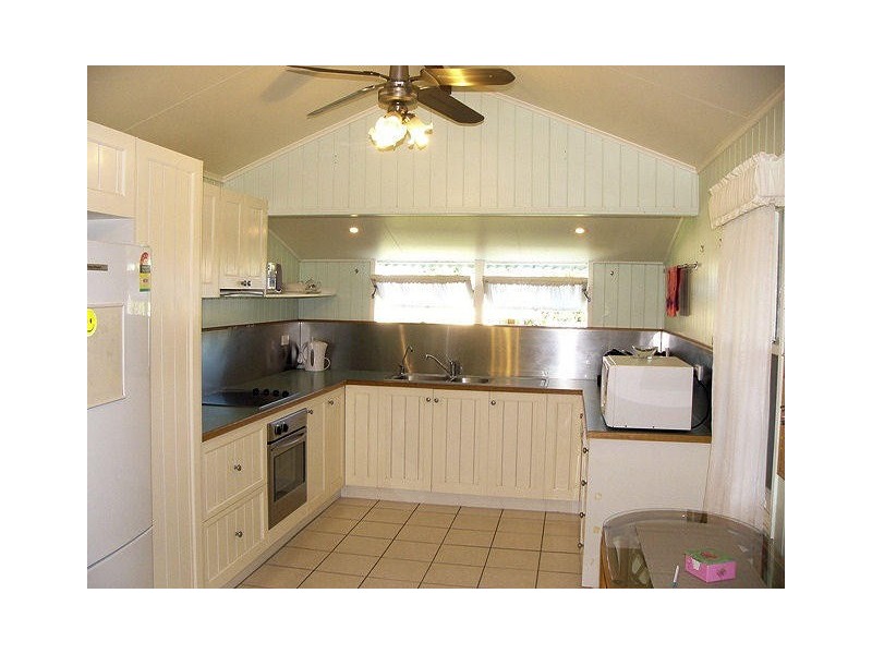 8 Elizabeth Street, Maryborough QLD 4650