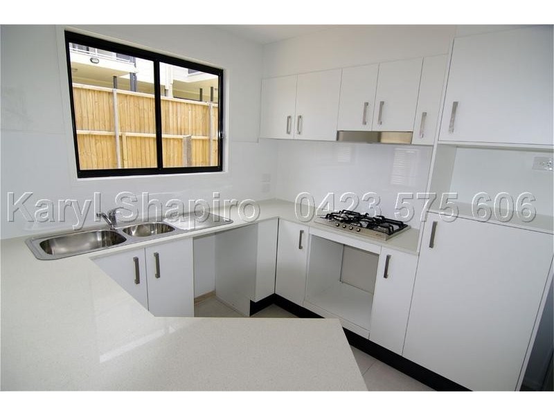 32 Farm St, Newmarket QLD 4051