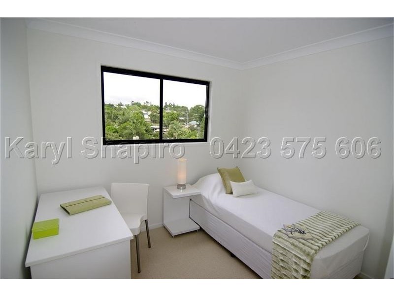 11 Garden Terrace, Newmarket QLD 4051