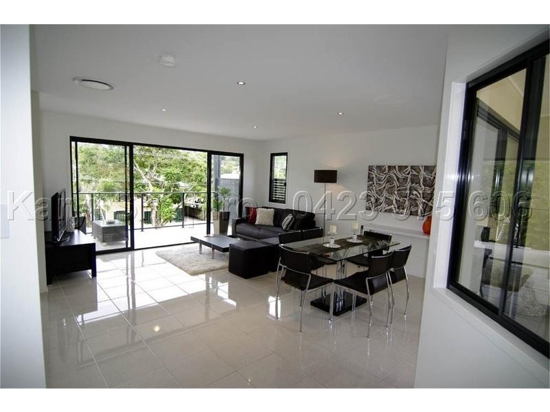 11 Garden Terrace, Newmarket QLD 4051