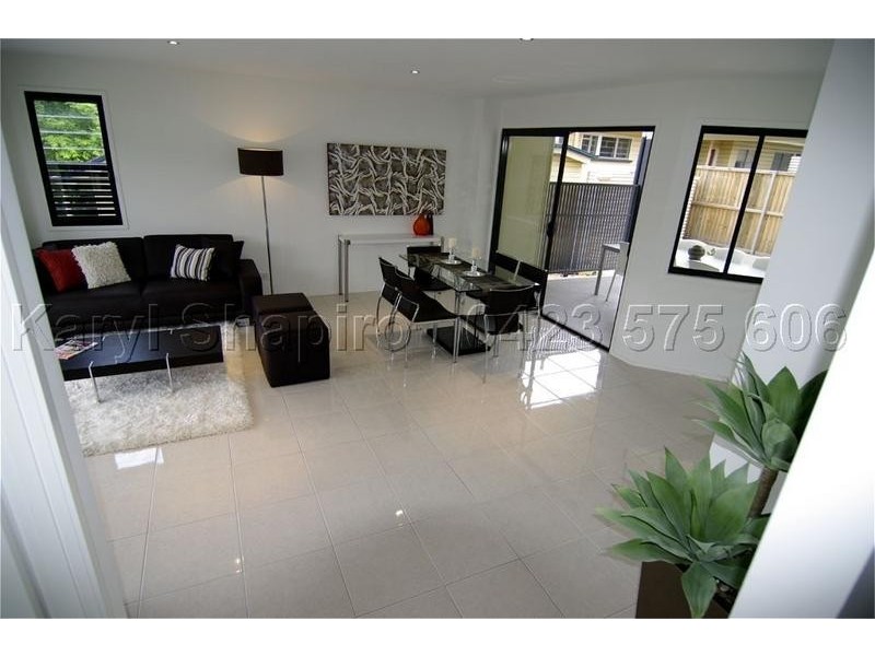 11 Garden Terrace, Newmarket QLD 4051