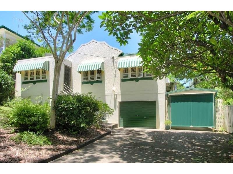 8 Accession Street, Bardon QLD 4065