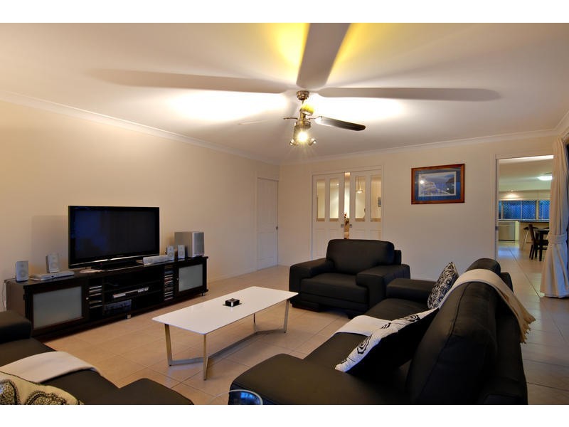 22 Springall Place, Wakerley QLD 4154