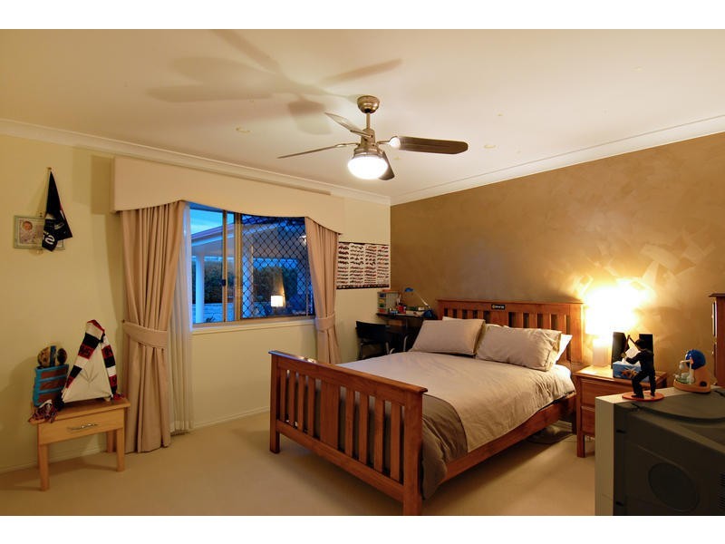 22 Springall Place, Wakerley QLD 4154