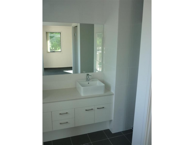 1 1236 Stanley Street East, Coorparoo QLD 4151