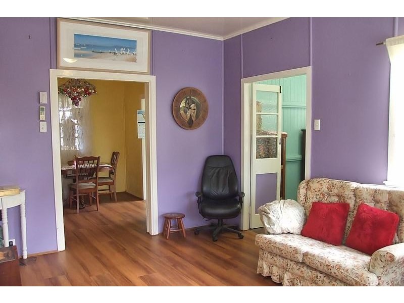 8 Thorley Street, Dalby QLD 4405