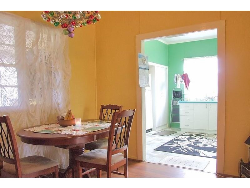 8 Thorley Street, Dalby QLD 4405