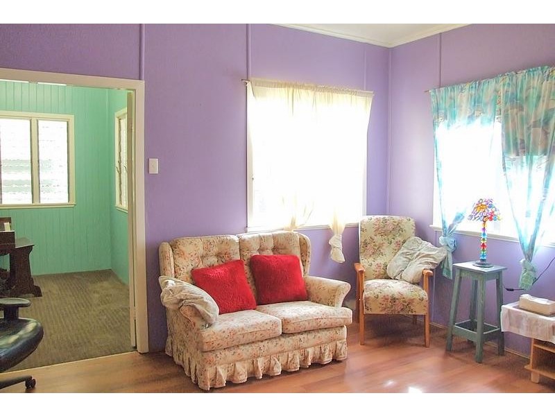 8 Thorley Street, Dalby QLD 4405