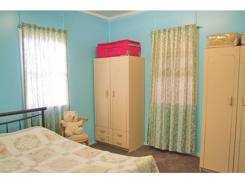 8 Thorley Street, Dalby QLD 4405