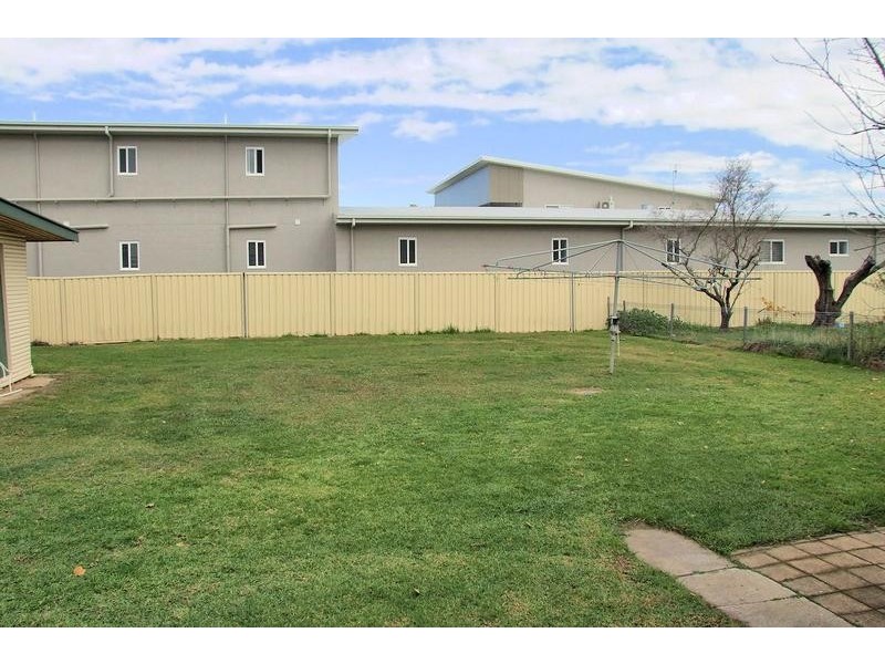 8 Thorley Street, Dalby QLD 4405