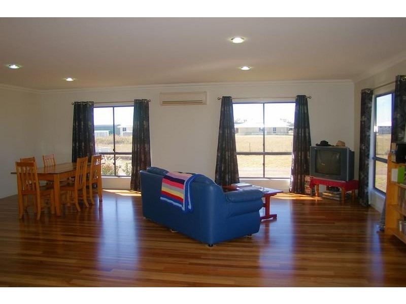 37 Diamond Drive, Dalby QLD 4405