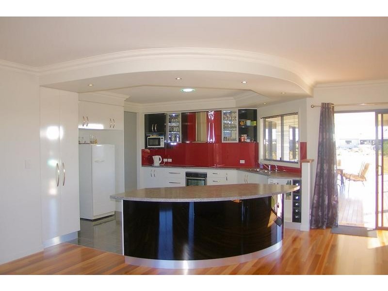 37 Diamond Drive, Dalby QLD 4405