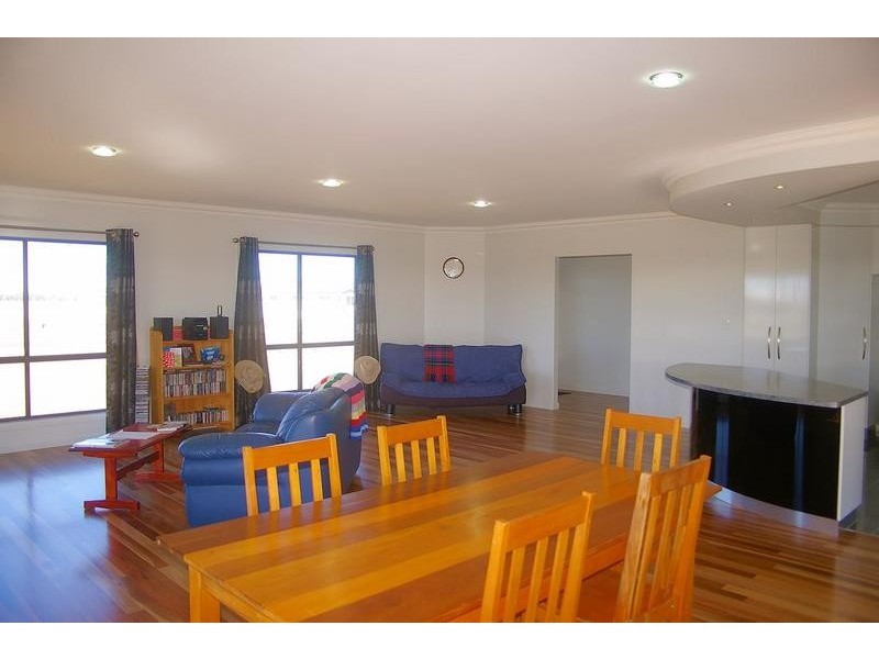37 Diamond Drive, Dalby QLD 4405