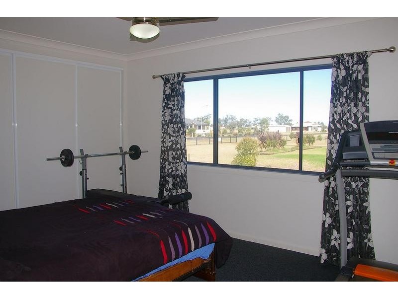37 Diamond Drive, Dalby QLD 4405