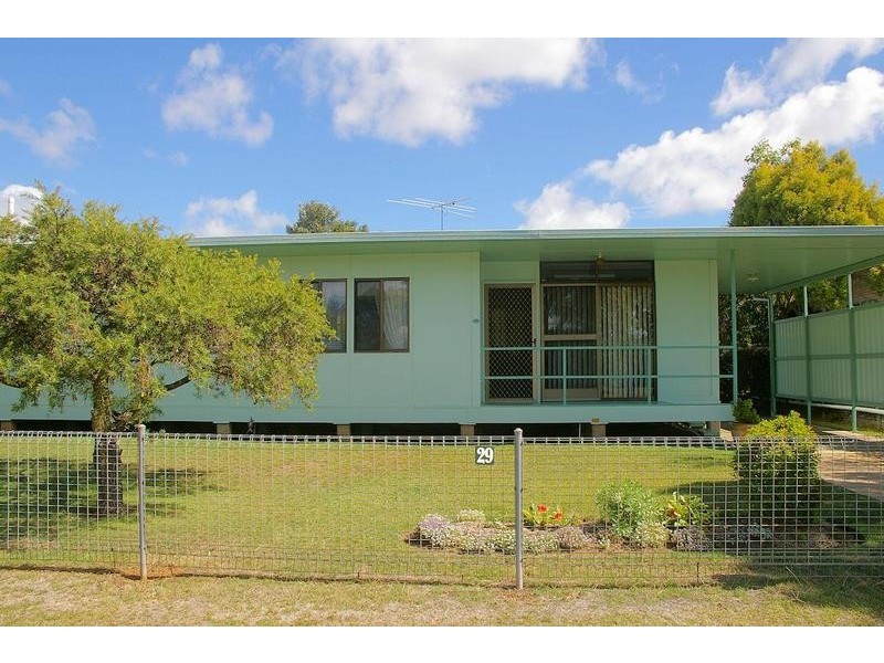 29 Kookaburra Street, Dalby QLD 4405
