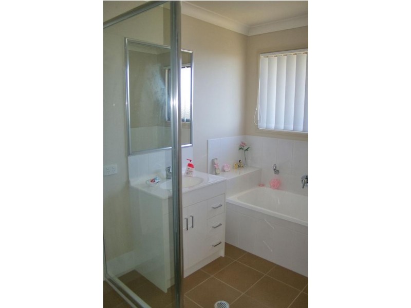 10 Diggers Drive, Dalby QLD 4405