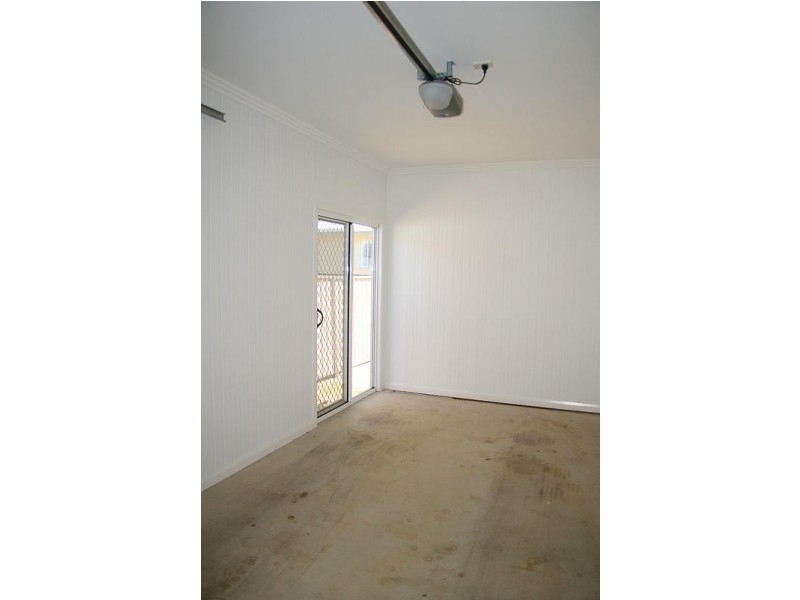 Unit 2, 12 Jimbour Street, Dalby QLD 4405