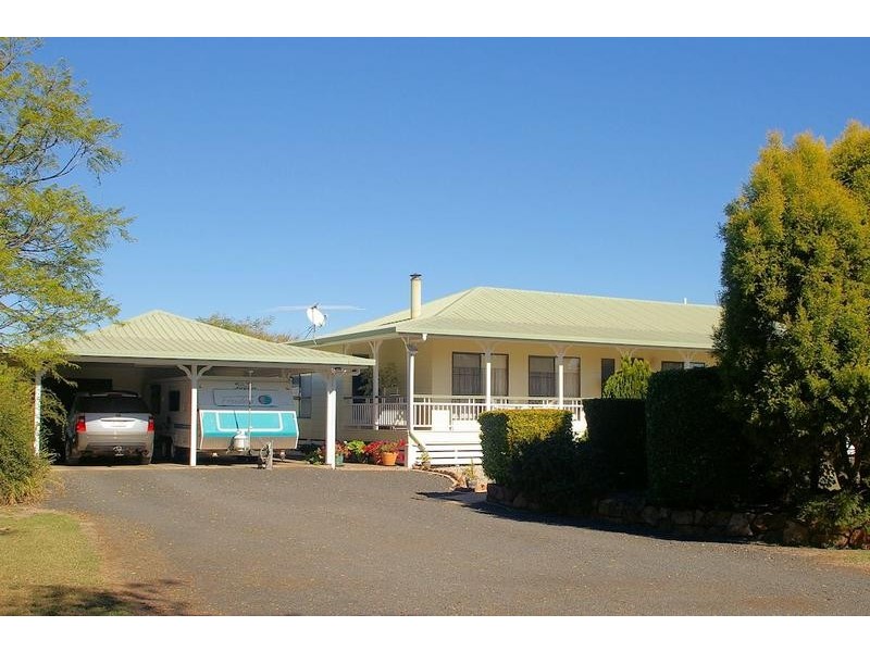 135 Nicholson Street, Dalby QLD 4405