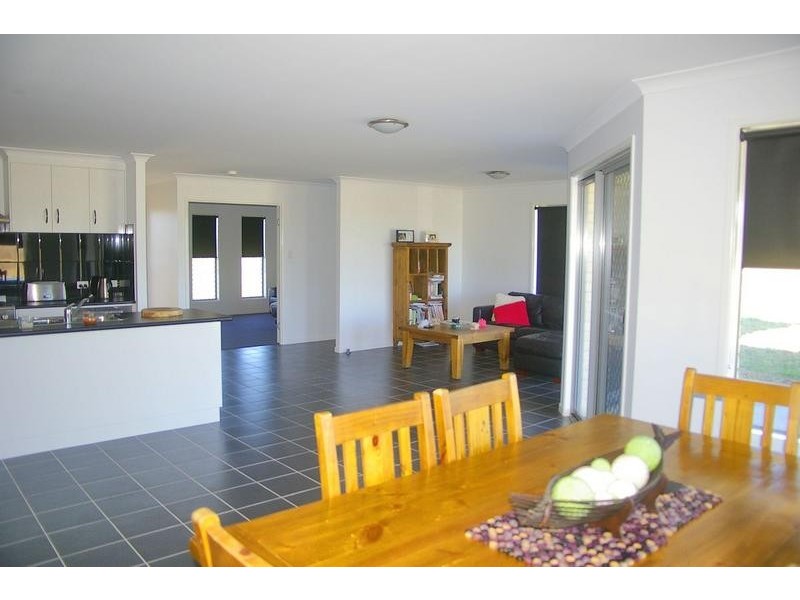 33 James Cook Drive, Dalby QLD 4405