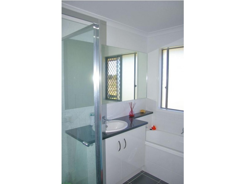 33 James Cook Drive, Dalby QLD 4405