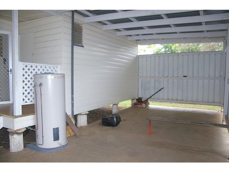 3b Besley Street, Dalby QLD 4405