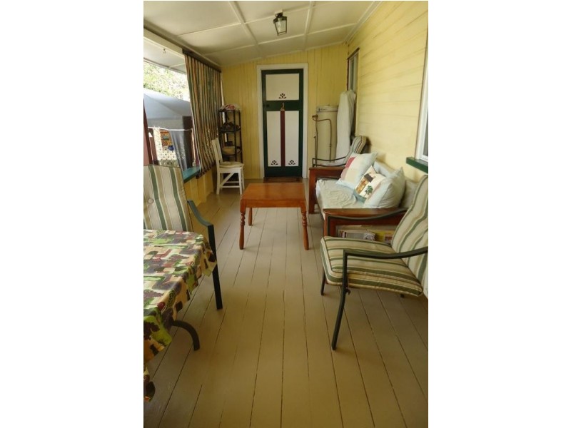 5 Wooburn Street, Dalby QLD 4405
