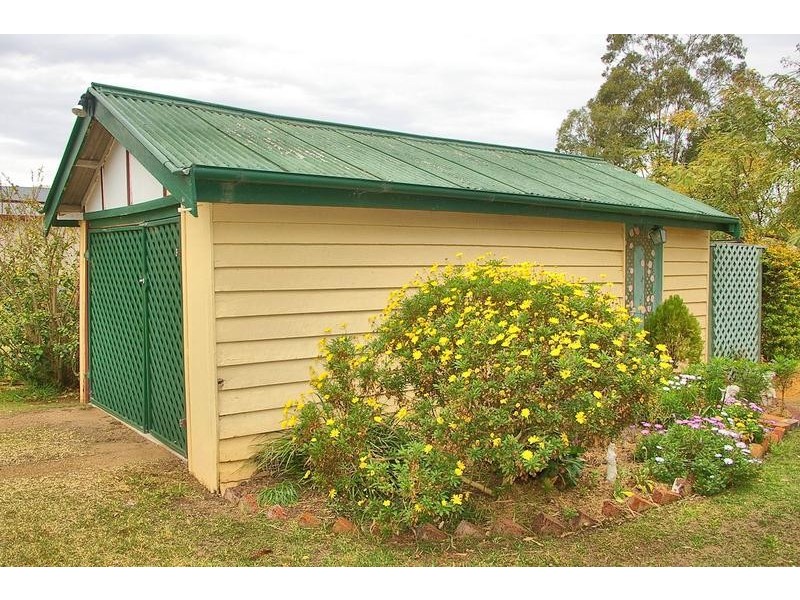 5 Wooburn Street, Dalby QLD 4405
