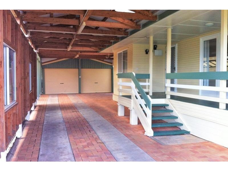 137 Bunya Street, Dalby QLD 4405