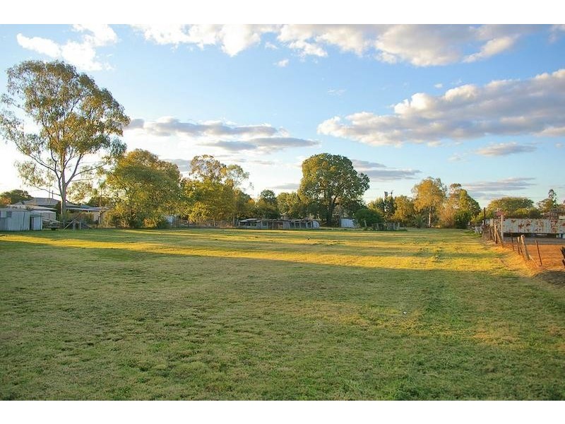 26 Etty Street, Dalby QLD 4405