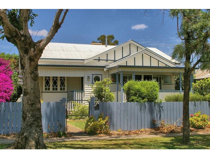 22 Patrick Street, Dalby QLD 4405