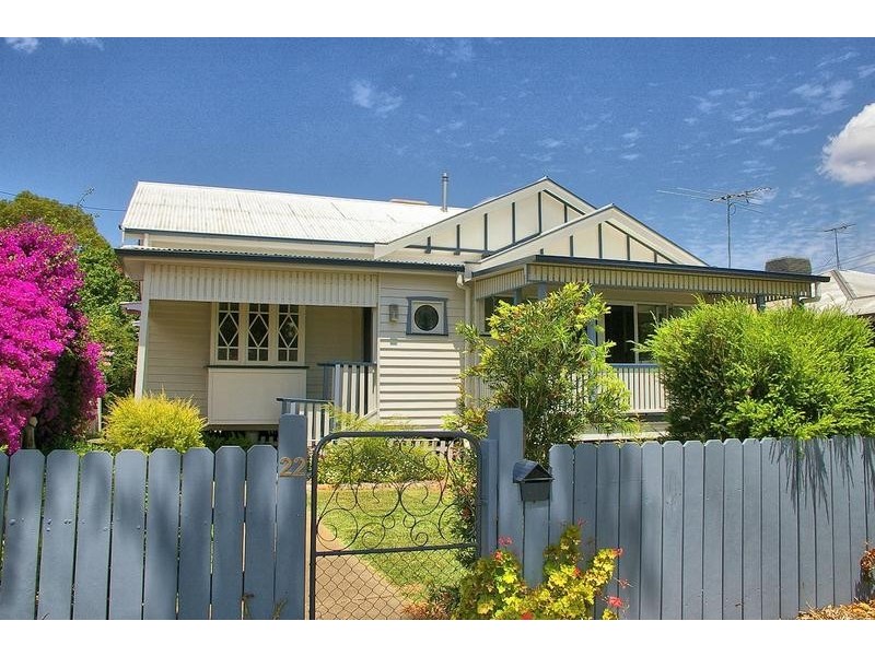 22 Patrick Street, Dalby QLD 4405