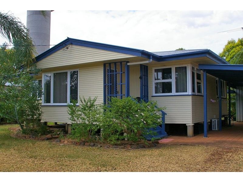 7 Jessop Street, Dalby QLD 4405