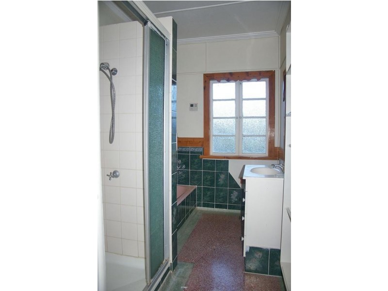 9 Lindsay Street, Dalby QLD 4405