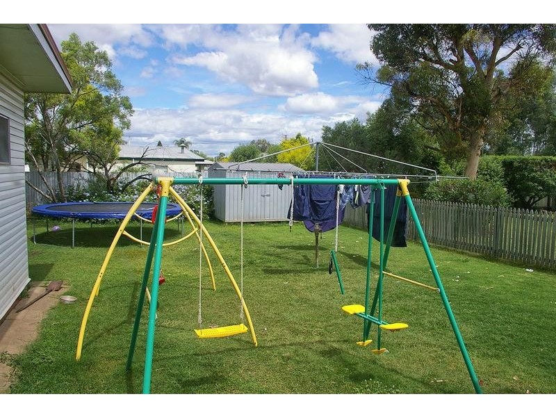 5 Coutts Street, Dalby QLD 4405